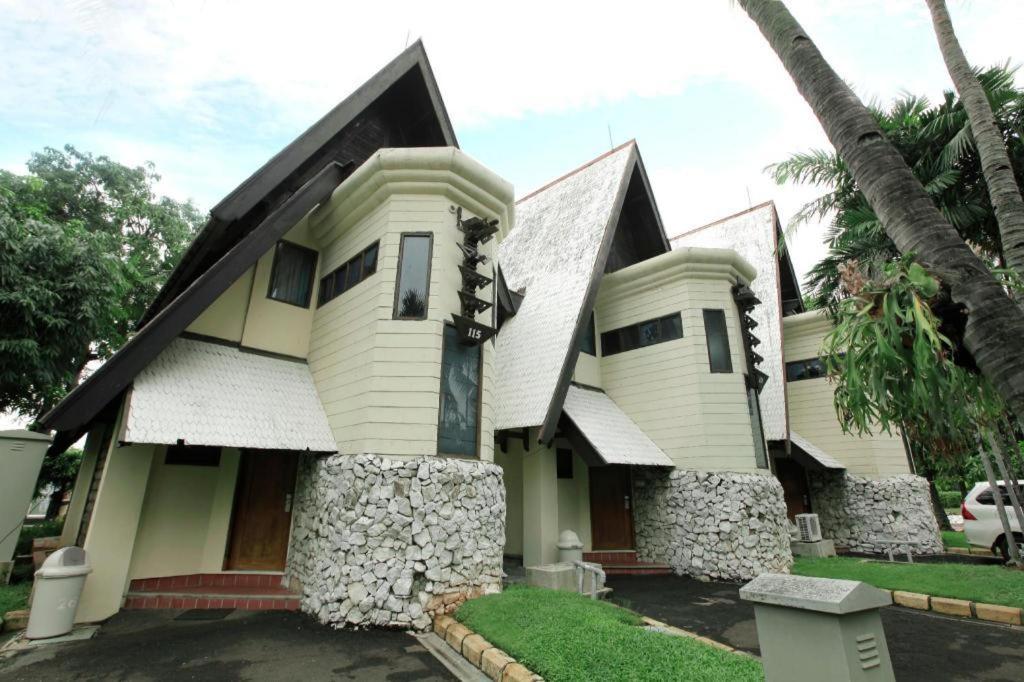 Putri Duyung Ancol Hotel Jakarta Eksteriør billede